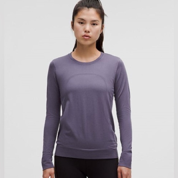 WOMEN'S SWIFTLY RELAXED LONG SLEEVE - NIGHTFALL - Picture 1 of 5